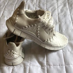 Nike reflective woven free run